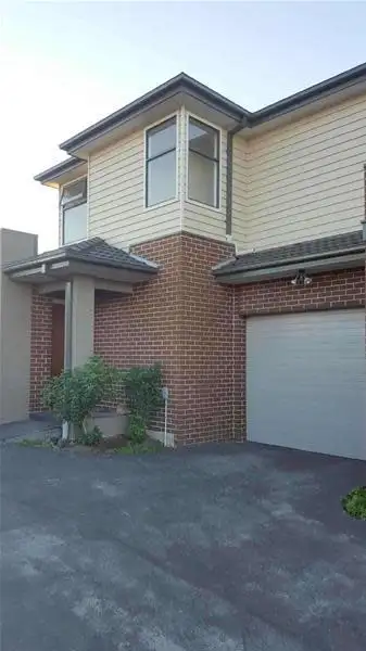 2/21 Waranga Crescent, Broadmeadows VIC 3047