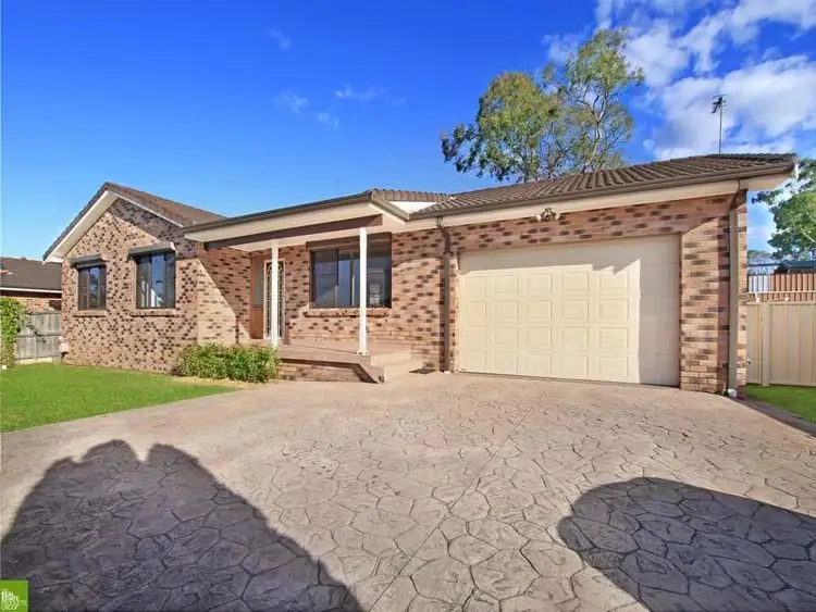 15 Julianne Street, Dapto NSW 2530