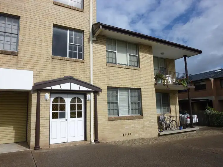 2/115 Station Street, Waratah NSW 2298