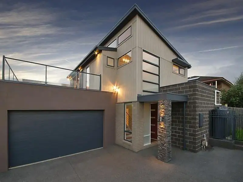 Main view of Homely townhouse listing, 2-2 Linda Court, Portarlington VIC 3223