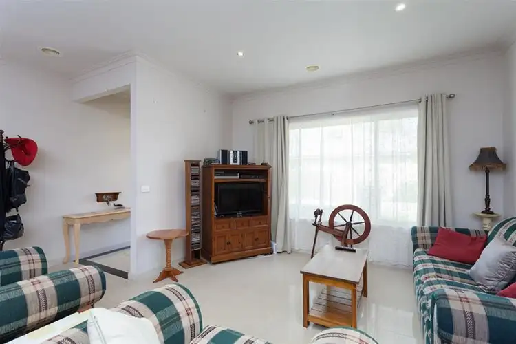 Fourth view of Homely apartment listing, 4/7 Mornington Tyabb Road, Tyabb VIC 3913