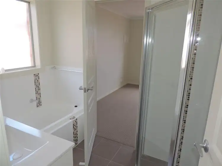 Sixth view of Homely house listing, 104 Christian Road, Murray Bridge SA 5253