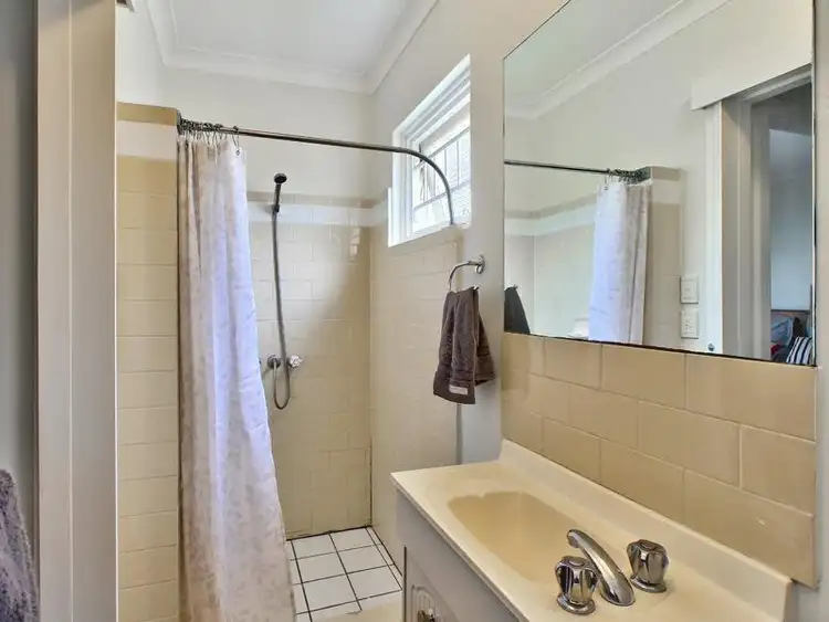 Sixth view of Homely apartment listing, 4/23 Chermside Street, Highgate Hill QLD 4101