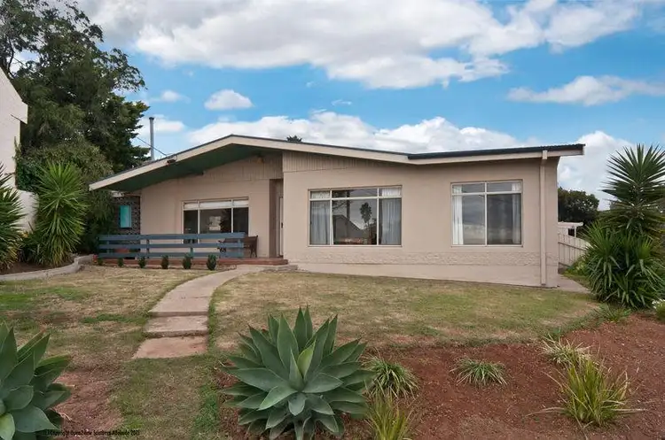18 Ronald Crescent, Marino SA 5049