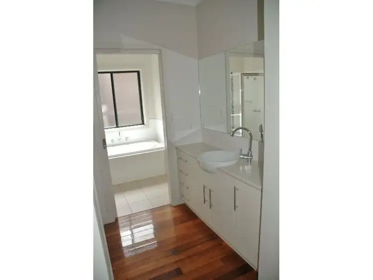 Fourth view of Homely apartment listing, 2/132 Fenaughty Street, Kyabram VIC 3620
