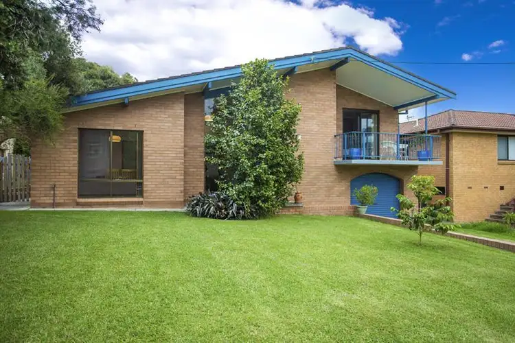 39 Pacific Road, Surf Beach NSW 2536