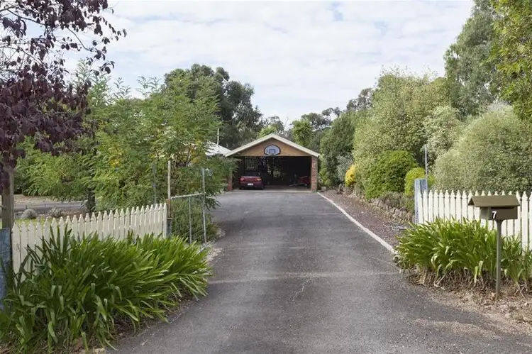 7 Matthews Place, Ararat VIC 3377