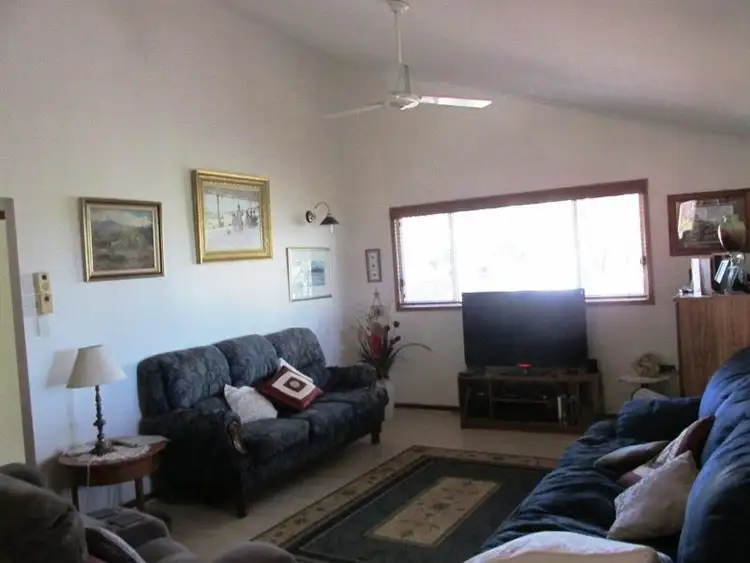 Sixth view of Homely house listing, 4 Wharf Street, Macleay Island QLD 4184