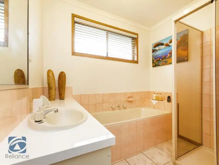 Fifth view of Homely house listing, 5 Munro Close, Hampton Park VIC 3976