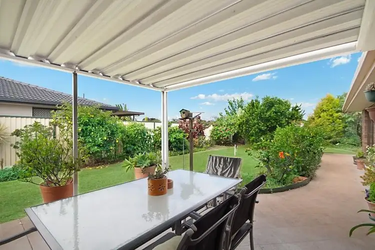 16 Sequoia Close, Elanora QLD 4221