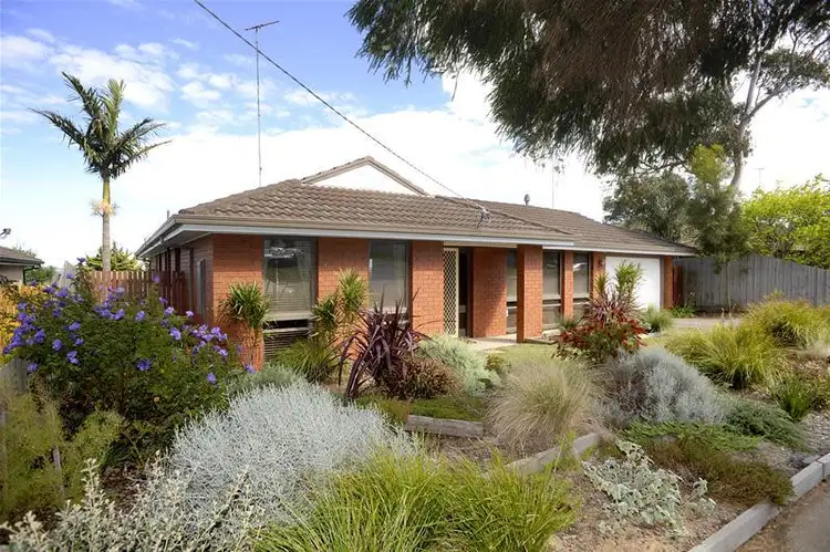 10 Kintyre Crescent, Leopold VIC 3224