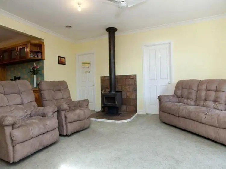 Sixth view of Homely house listing, 2 Flinders Street, Sunbury VIC 3429