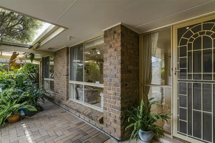 18 Blue Sails Court, West Lakes SA 5021