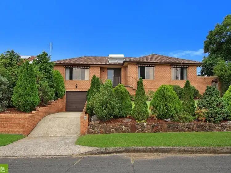 33 Beverley Avenue, Unanderra NSW 2526