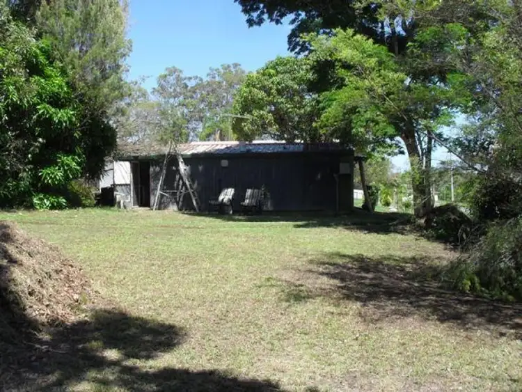 11 Heath Street, Macleay Island QLD 4184