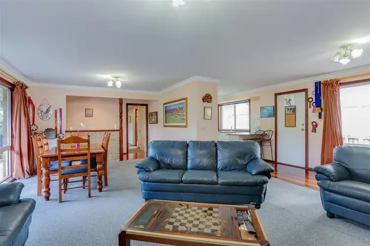 Fifth view of Homely house listing, 9 Madeleine Court, Somerville VIC 3912