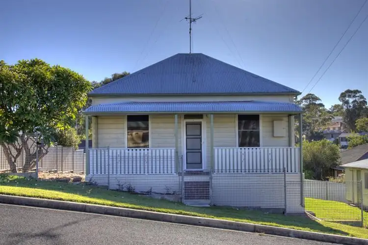 82 Verulam Road, Lambton NSW 2299