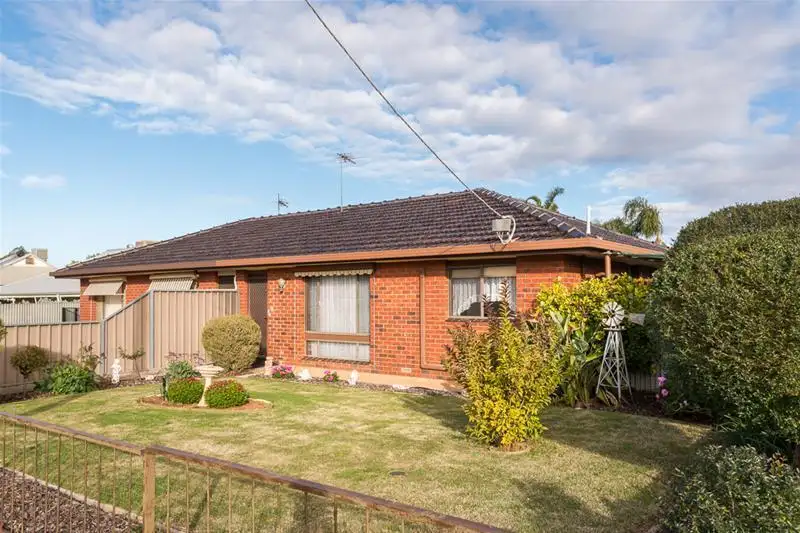 Main view of Homely unit listing, 1/60 Box Street, Merbein VIC 3505