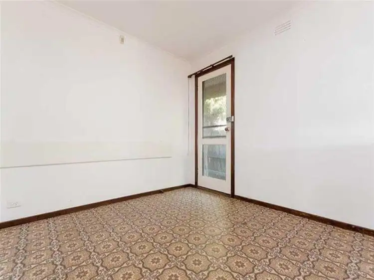 Fifth view of Homely house listing, 28 Blaxland Drive, Sunbury VIC 3429