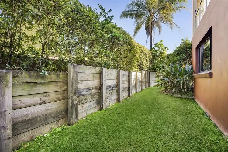 Third view of Homely unit listing, 1/2-10 Hawkesbury Avenue, Dee Why NSW 2099