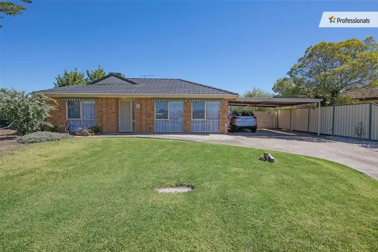 5 Grimwade Place, Melton West VIC 3337