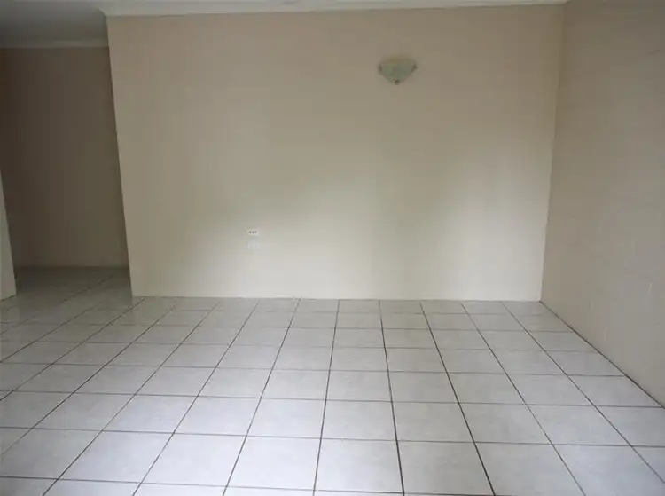 Fifth view of Homely unit listing, 3/40 Armbrust Street, Manoora QLD 4870