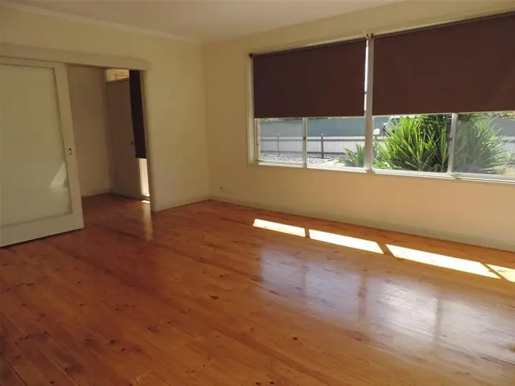 Fifth view of Homely house listing, 5 Kelly Avenue, Murray Bridge SA 5253