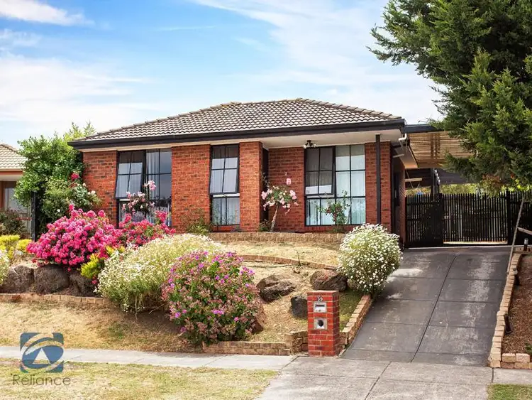 39 Amber Drive, Hampton Park VIC 3976