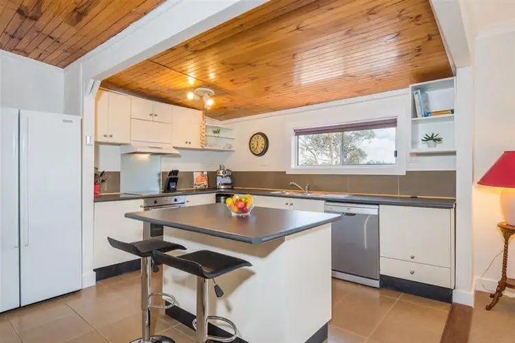 55 Old Melbourne Road, Lara VIC 3212