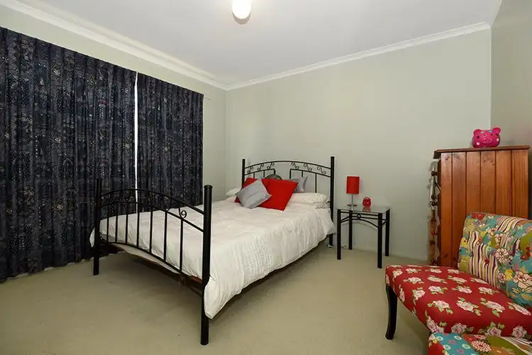 Sixth view of Homely unit listing, 2/15 Kratzmann Court, Kearneys Spring QLD 4350