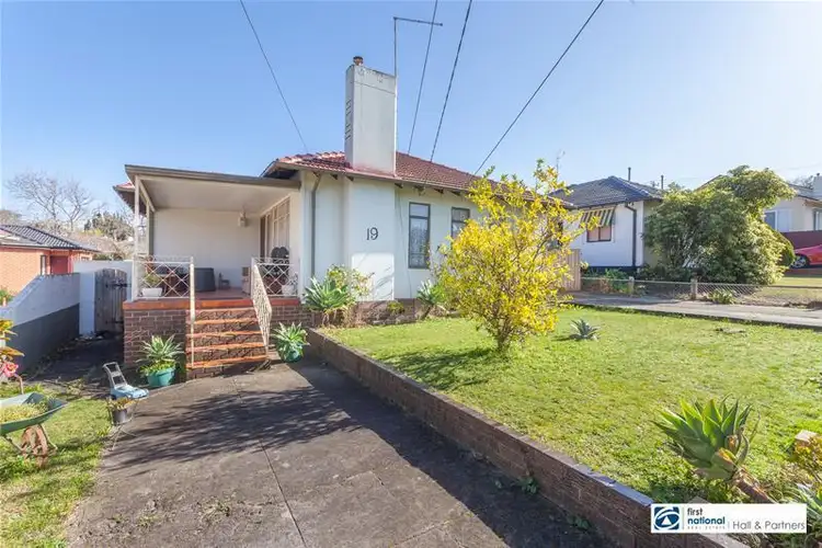 19 Hawthorn Road, Doveton VIC 3177