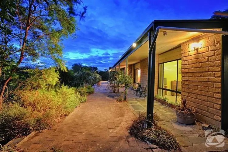 87 St Johns Terrace, Willunga SA 5172