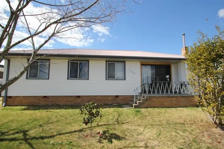 199 Logan Street, Tenterfield NSW 2372