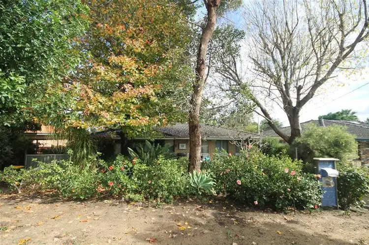 33 Valentine Road, Kelmscott WA 6111