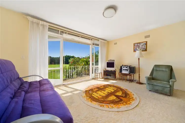 Second view of Homely unit listing, 4/18 Grafton Crescent, Dee Why NSW 2099
