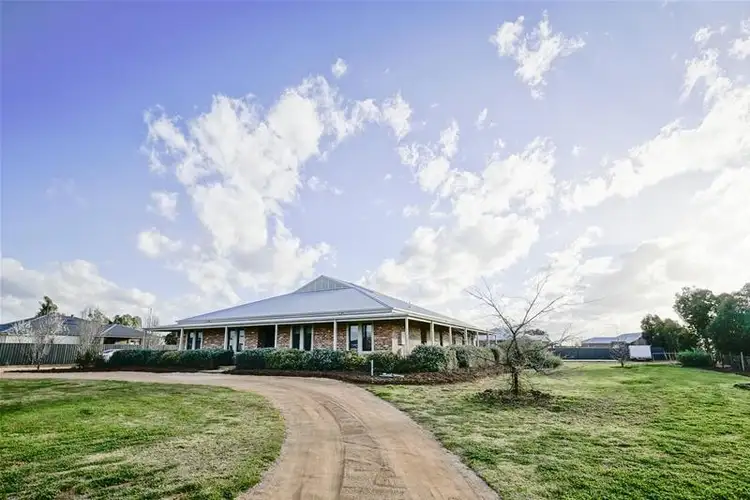 Second view of Homely house listing, 3 Carra Court, Nichols Point VIC 3501