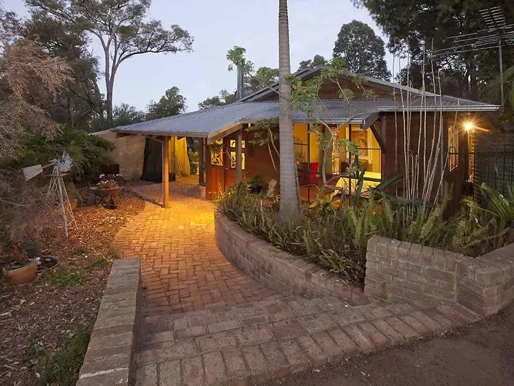 21 Trevor Court, Roleystone WA 6111