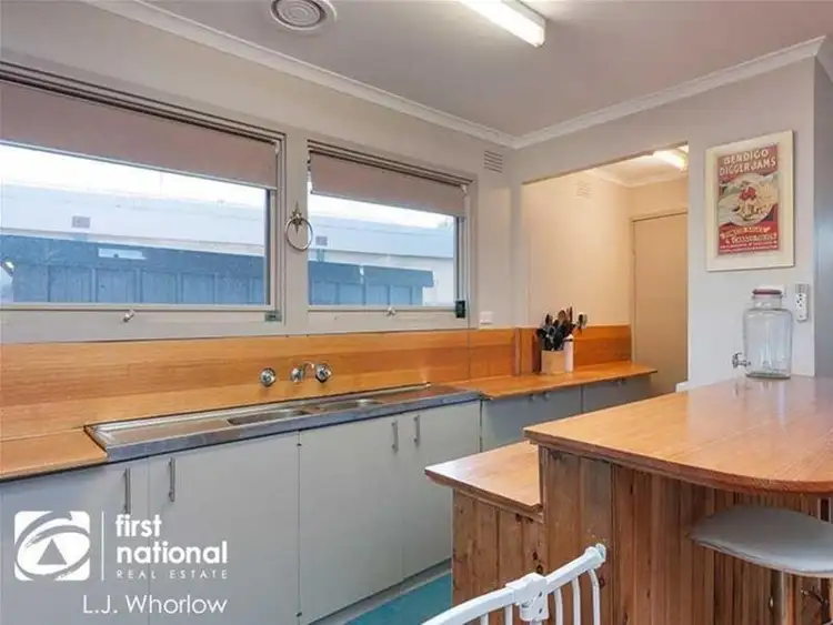 43 Heysen Drive, Sunbury VIC 3429