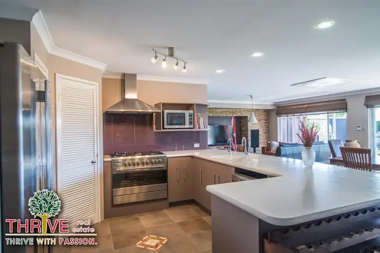 Second view of Homely house listing, 8 Cathedral Link, Aubin Grove WA 6164