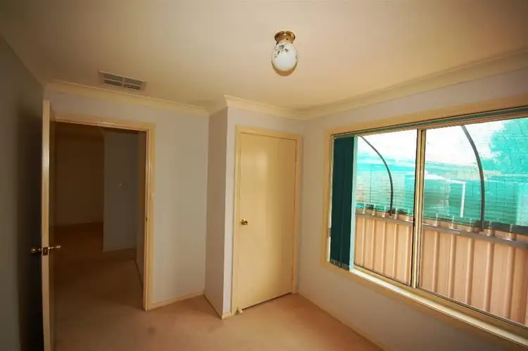 Seventh view of Homely house listing, 20 Kimba Dve, Glenfield Park NSW 2650