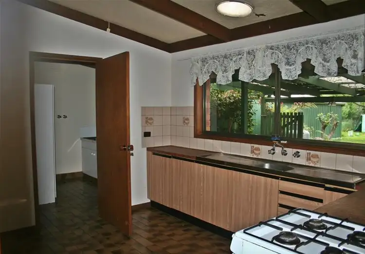 Fifth view of Homely house listing, 9 Ashwood Avenue, Bright VIC 3741
