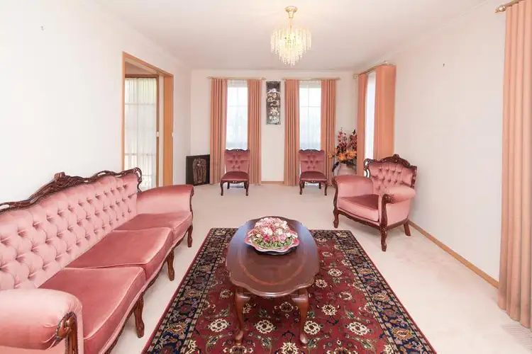 2 Montague Court, Endeavour Hills VIC 3802
