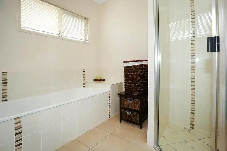 Fifth view of Homely house listing, 4 Oakmont Close, Kirwan QLD 4817