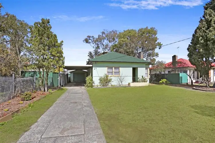 4 Blackford Street, Fairfield East NSW 2165