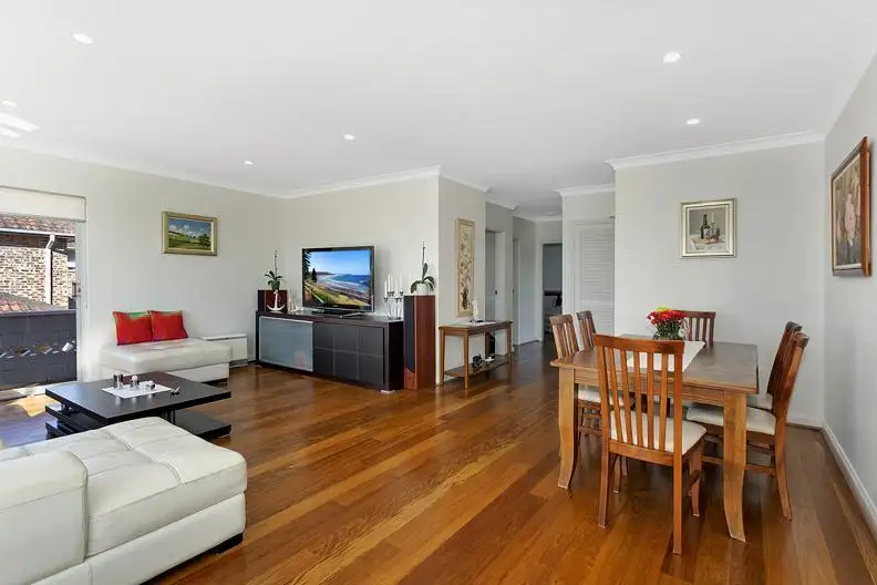 Main view of Homely apartment listing, 10/56 Pacific Parade, Dee Why NSW 2099