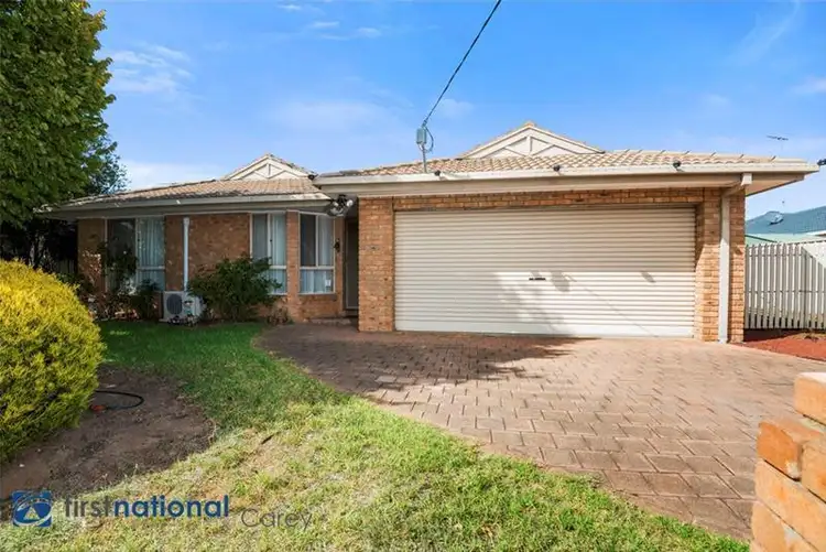54 Cameron Crescent, Lara VIC 3212