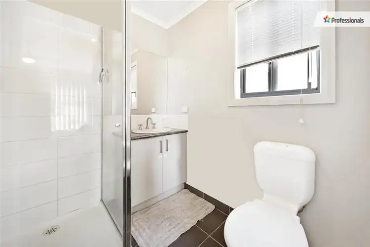 Sixth view of Homely house listing, 4 Stefan Drive, Harkness VIC 3337