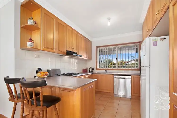 Fourth view of Homely house listing, 1 Sparrow Court, Lara VIC 3212