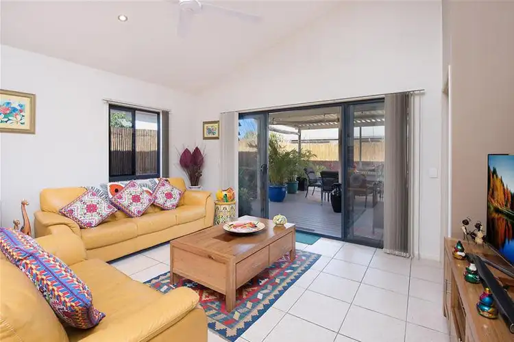 Fifth view of Homely house listing, 8 Flores Street, Parrearra QLD 4575