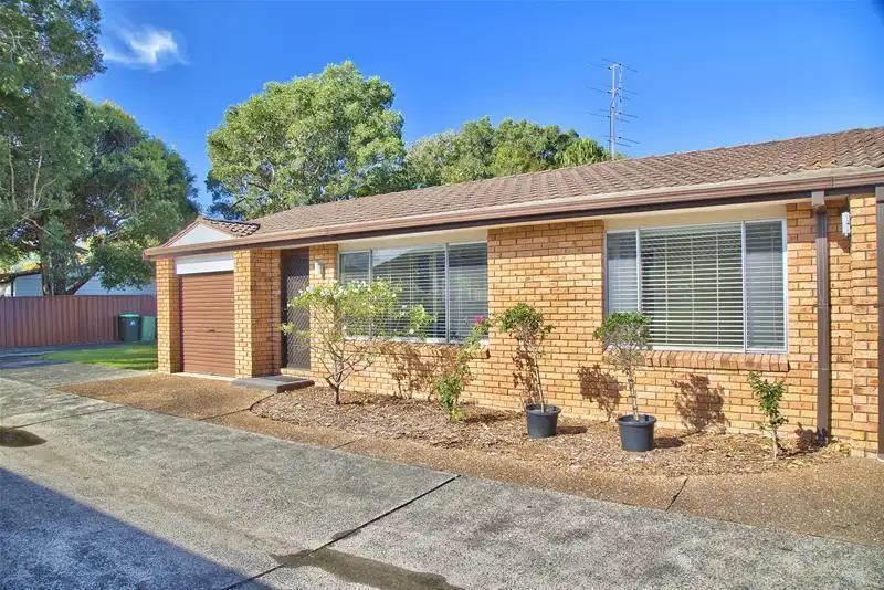 Main view of Homely villa listing, 8/18-20 McLachlan Avenue, Long Jetty NSW 2261